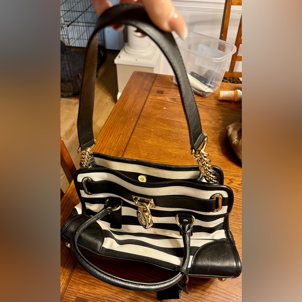 NWOT. Black and white stripped Michael Kors Hamilton Satchel.